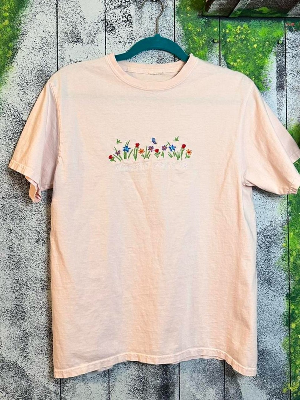 Women's Light Pink Short Sleeve Tee with Embroidered Floral Motif